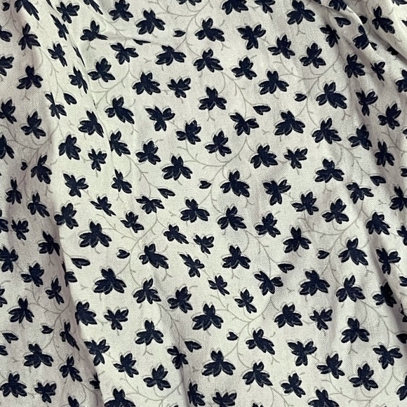 White & Navy Blue Knee Length V-neck Dress | Size Medium - Picture 6 of 10